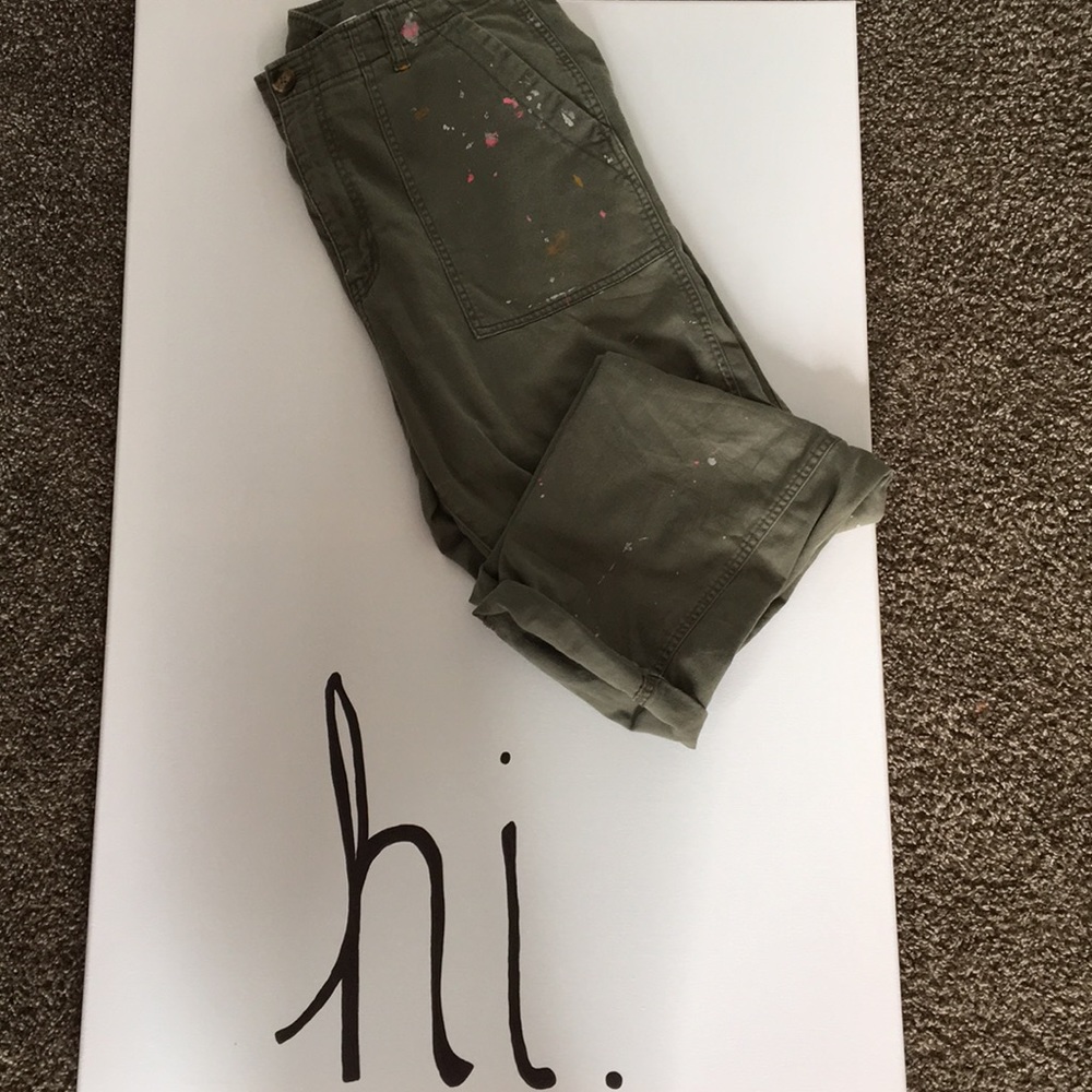 Cropped AE boyfriend cargo pants.